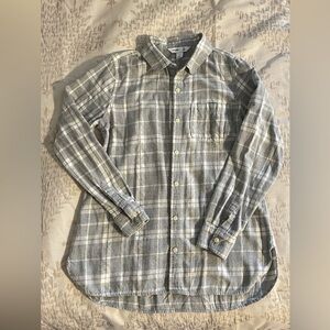 Old Navy Tunic Shirt Long Sleeved Gray White Plaid Flannel Button Up Women’s M